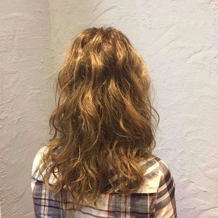 Blonde Naturwelle